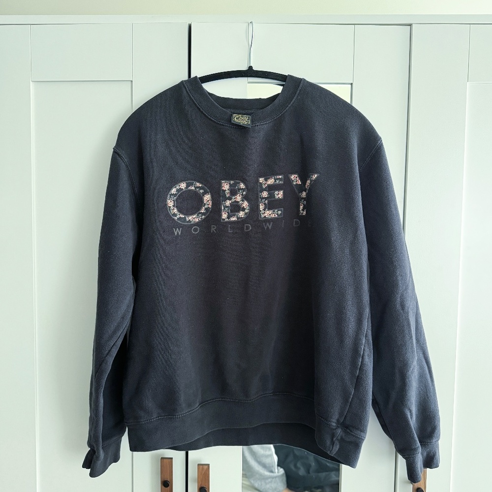 OBEY Floral Logo Black Long Sleeve Sweatshirt size Medium